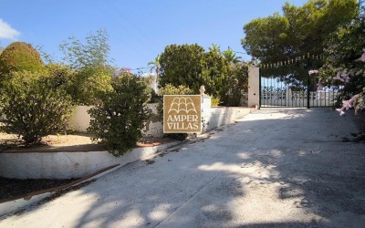 Beautiful and spacious Mediterranean villa with large terraces.